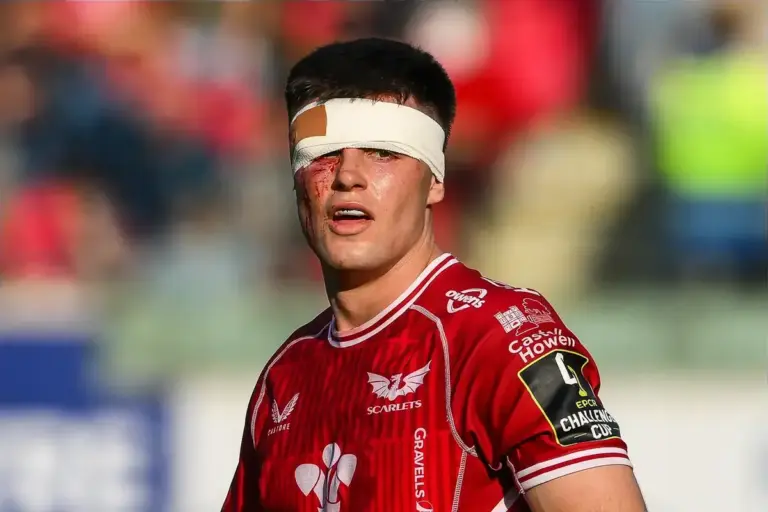 Joe Roberts Responds to Wales Snub with Standout Form for Scarlets