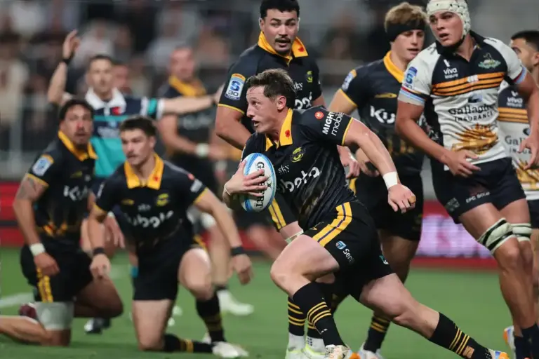Hurricanes vs Crusaders Super Rugby Pacific preview: Lineups and recent form