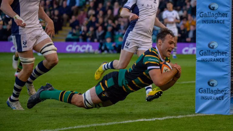 Saints break records in huge win