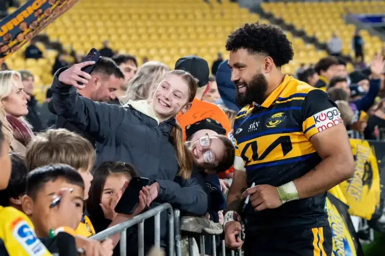 Hurricanes hold firm as Fineanganofo edges closer to Super Rugby history