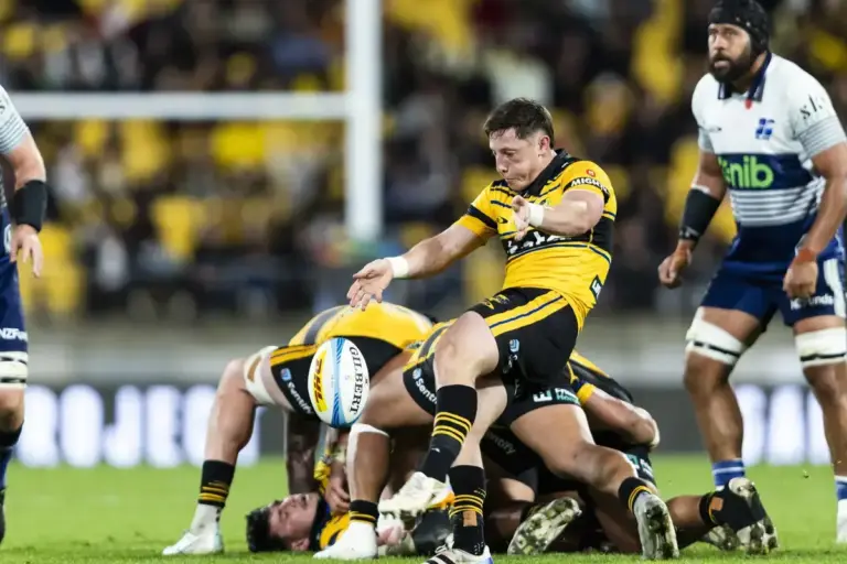 Cam Roigard faces fan backlash after unsportsmanlike incident in semi-final