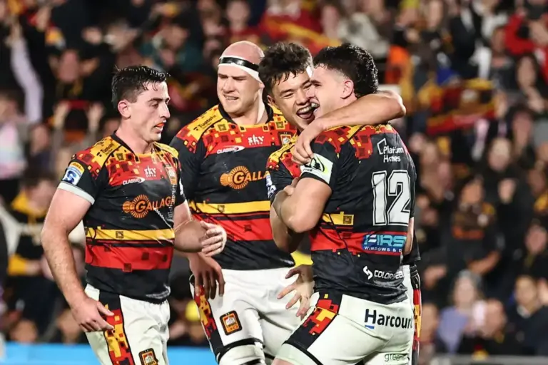 Chiefs vs Reds Super Rugby Pacific qualifying finals preview- Confirmed lineups