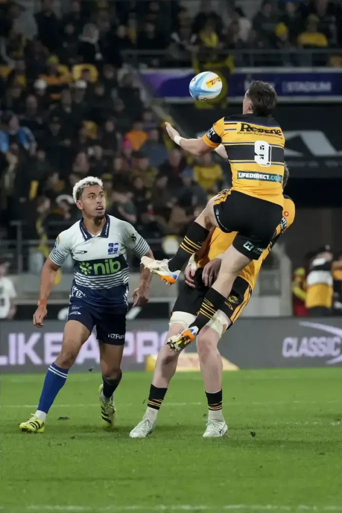 Cam Roigard responds to fan backlash after unsportsmanlike incident