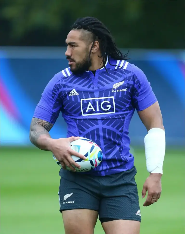 All Blacks legend could face off against the ABs in Greatest Rivalry tour
