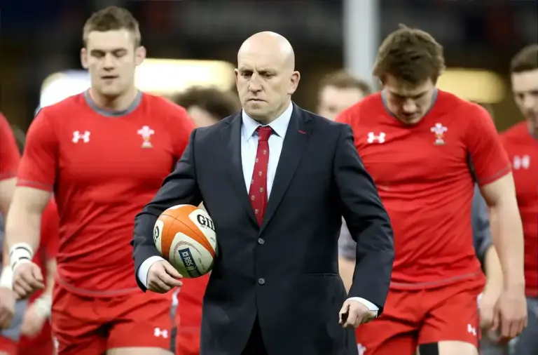 Shaun Edwards joins Red Roses in major coaching swap