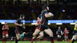 Dragons beat Scarlets 38-26 in derby at Rodney Parade